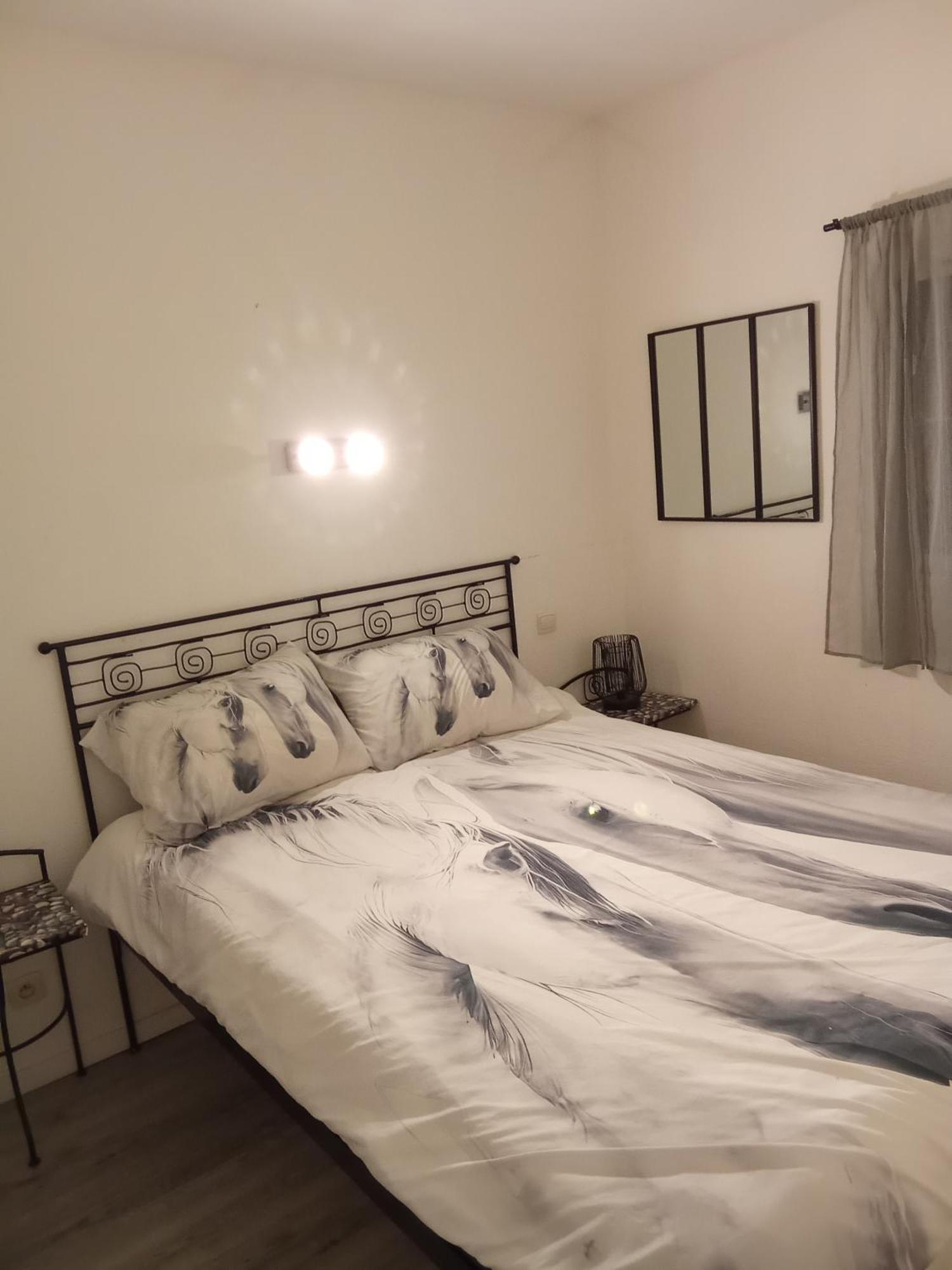 Maison Dans Une Residence De Vacances Gallargues-le-Montueux Kültér fotó